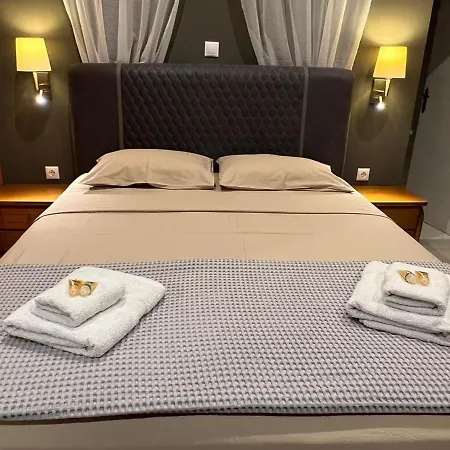 Anna Apartman *